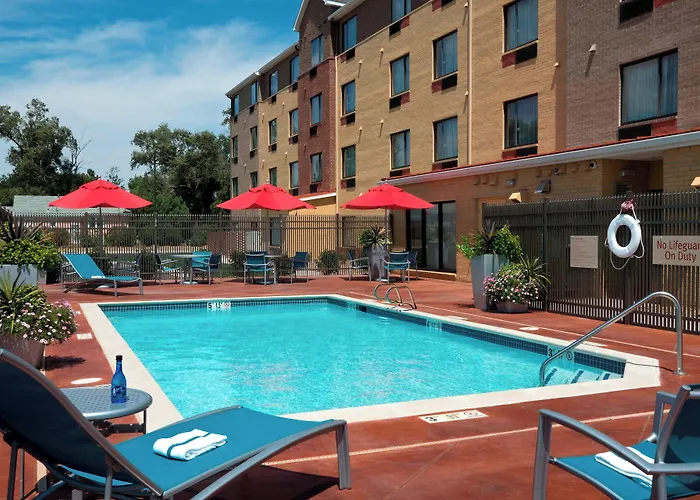 Towneplace Suites By Marriott Garden City