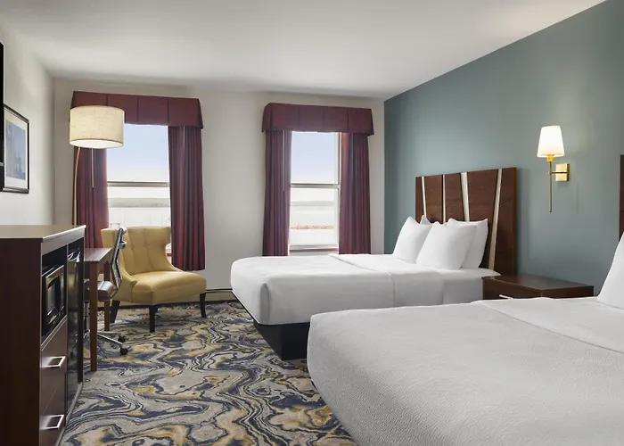 Hotel Chequamegon, BW Signature Collection Ashland