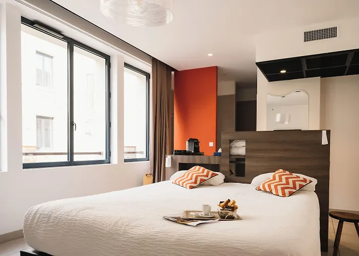 Urban Style Hotel Les Fleurines Villefranche-de-Rouergue