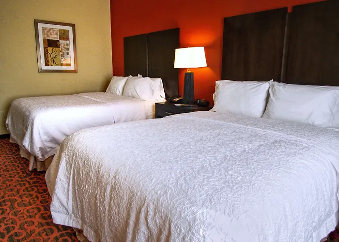 Hampton Inn & Suites Elk City