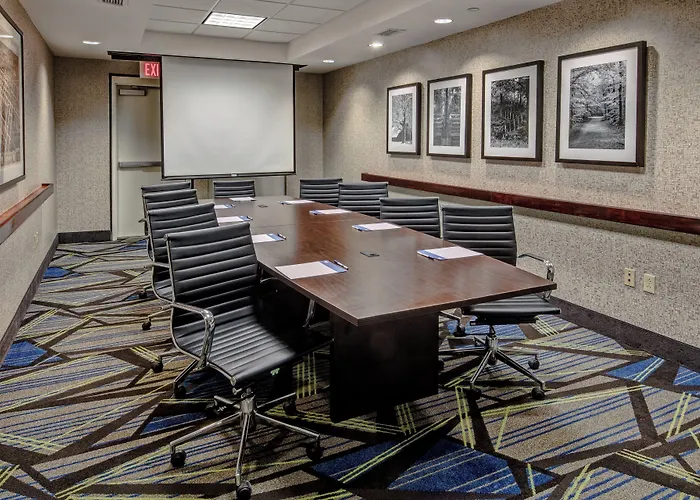 Holiday Inn Express Hotel & Suites Jackson Northeast By Ihg