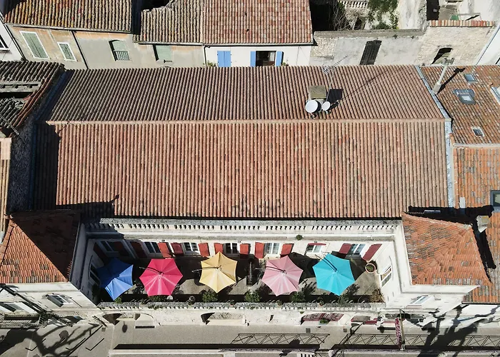 Hotel Des Artistes Tarascon