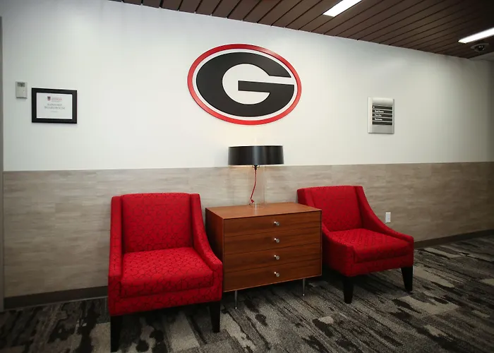 The University Of Georgia Center For Continuing Education & Hotel Athens