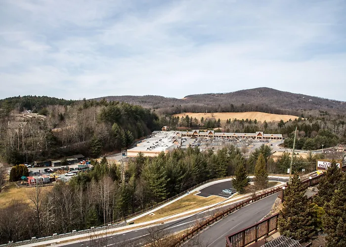 Cliff Dwellers Inn Blowing Rock