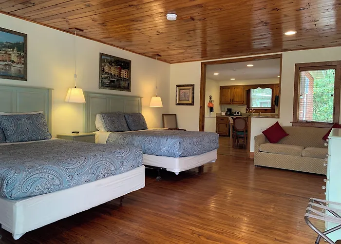 Cape Pines Motel