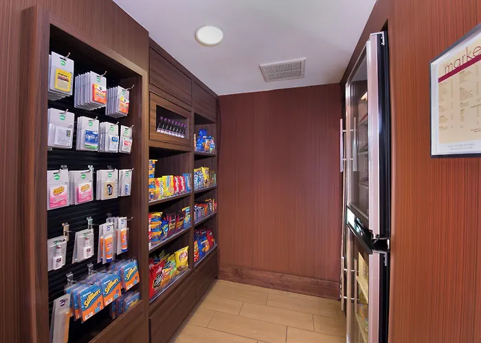 Fairfield Inn & Suites By Marriott Charleston North/Ashley Phosphate