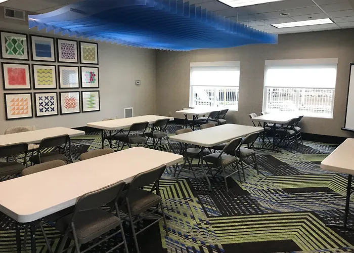 Holiday Inn Express Hotel & Suites Seaside Convention Center By Ihg