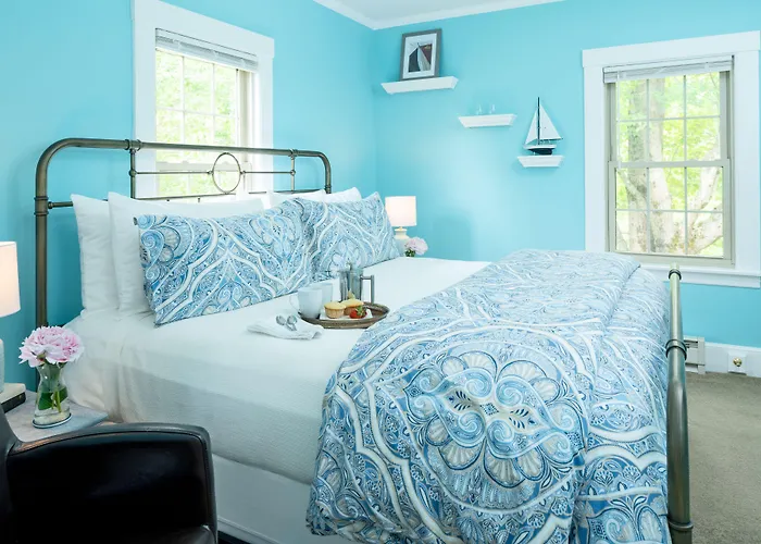 1802 House Bed & Breakfast