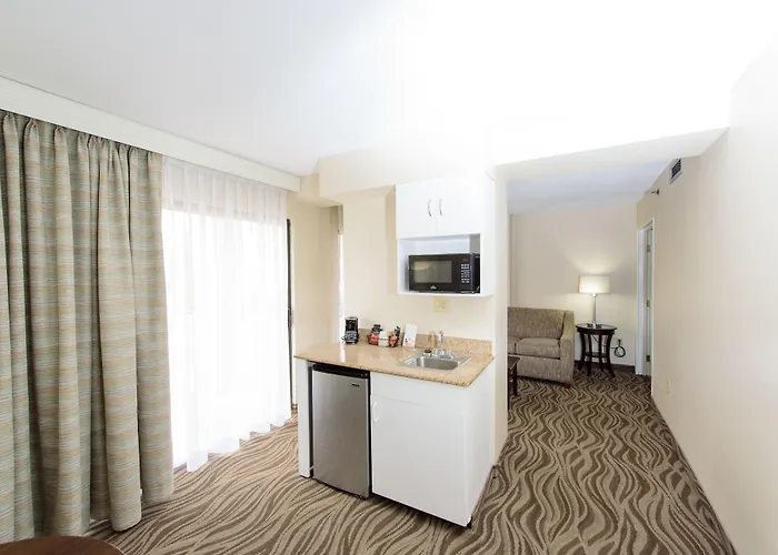 The Breakers Hotel & Suites