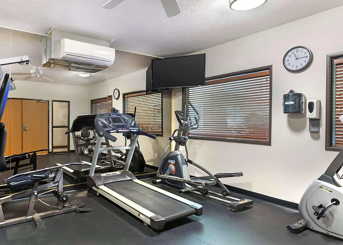 Best Western Plus Eagleridge Inn & Suites