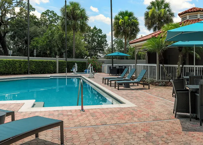 Hampton Inn & Suites At Lake Mary Colonial Townpark