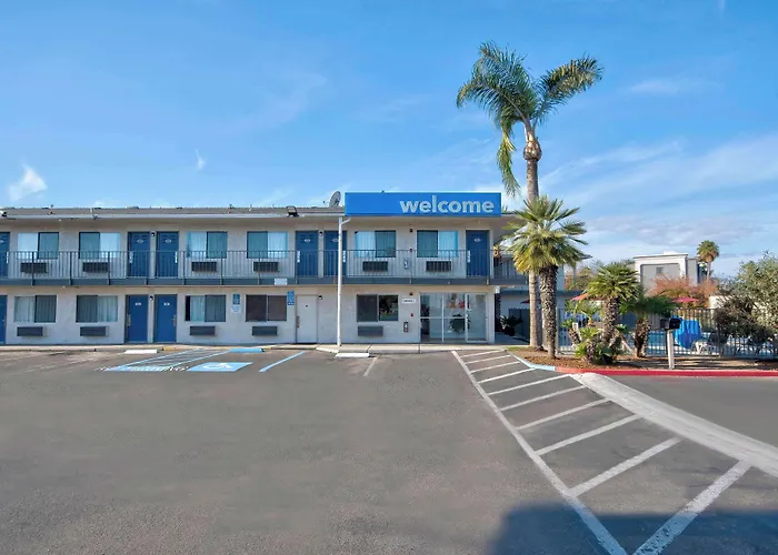 Motel 6-Tulare, Ca