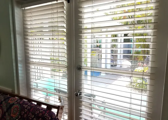 Alexander Palms Court - No Hidden Resort Fees! Key West
