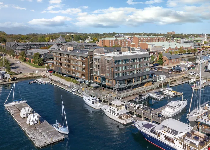 Club Wyndham Inn On Long Wharf