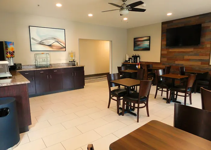 Island Suites Lake Havasu City