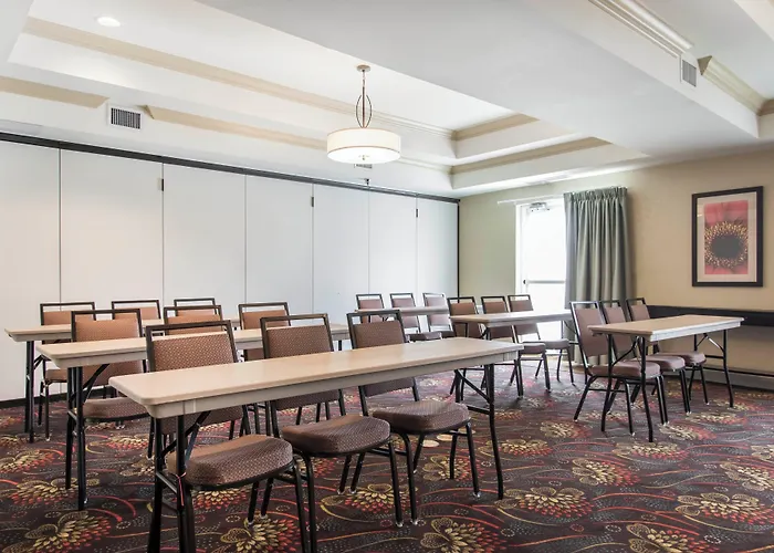Holiday Inn Express & Suites Cullman