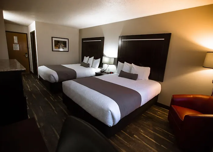 Ten Pin Inn & Suites
