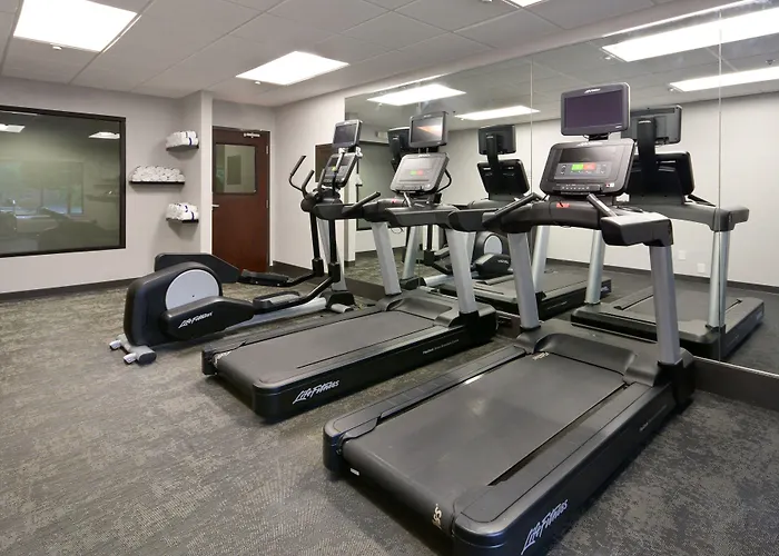 Fairfield Inn & Suites By Marriott Charlottesville North