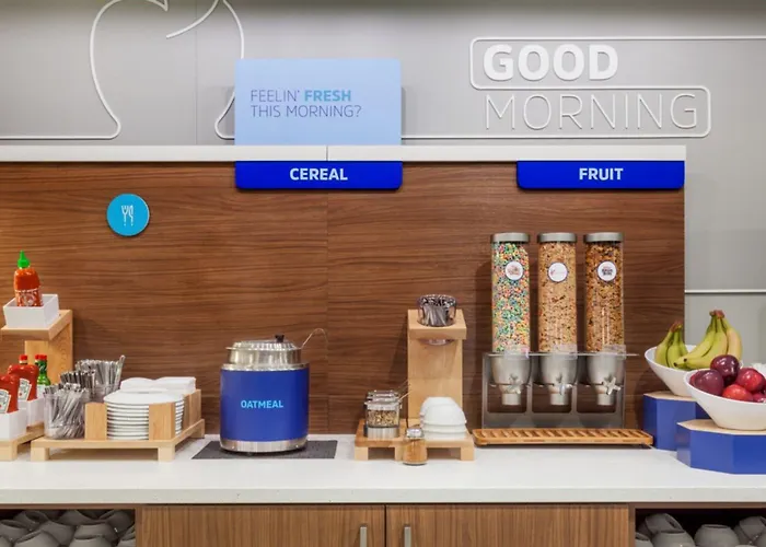 Holiday Inn Express Port Hueneme By Ihg