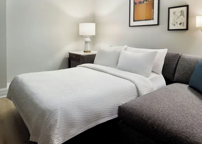 Courtyard By Marriott New Orleans French Quarter/Iberville