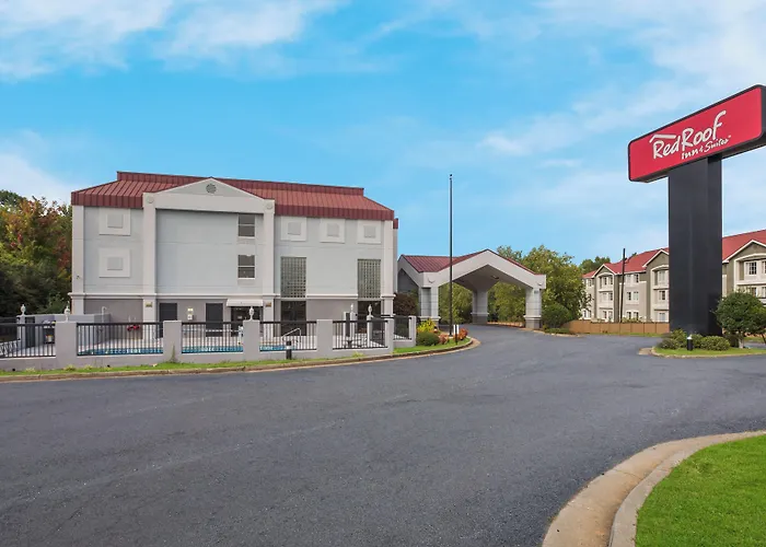 Red Roof Inn & Suites Newnan