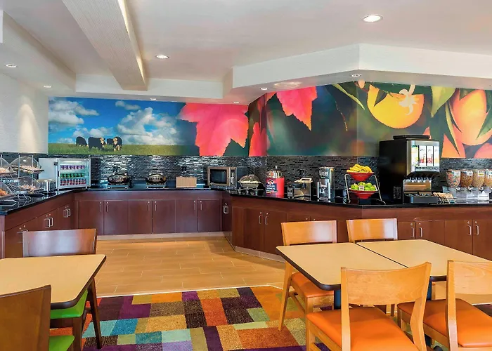 Fairfield Inn & Suites Mansfield Ontario