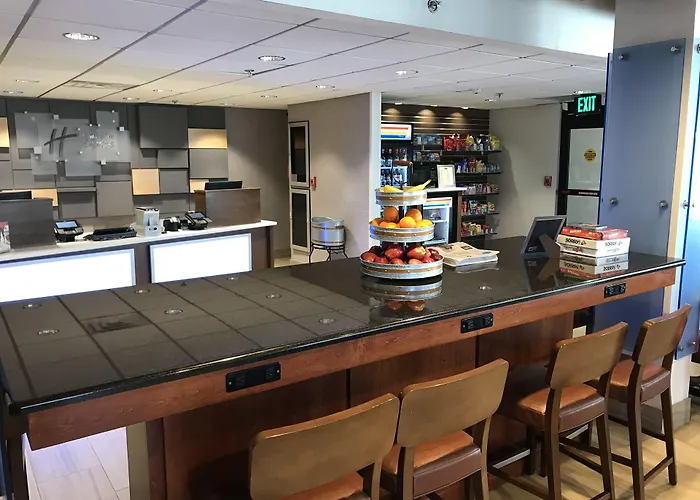 Holiday Inn Express Memphis Medical Center - Midtown By Ihg