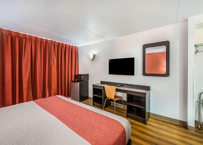 Motel 6-Henderson, Tx