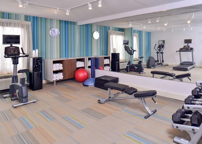 Holiday Inn Express Rochester - University Area By Ihg