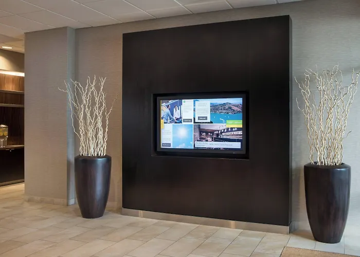 Courtyard By Marriott Richmond Berkeley Hotel