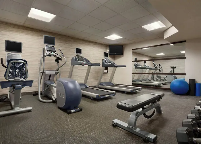 Courtyard By Marriott Champaign