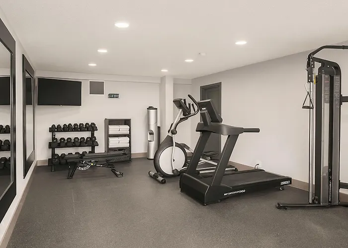 Baymont By Wyndham Fayetteville