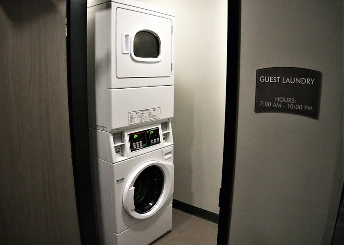 Brookstone Inn & Suites Fort Dodge