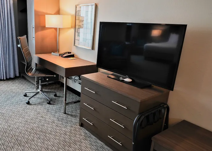Brookstone Inn & Suites Fort Dodge