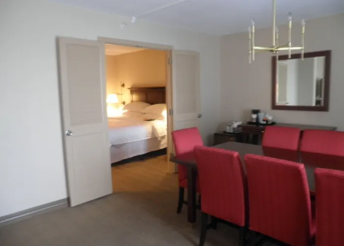 Sheraton Harrisburg Hershey Hotel