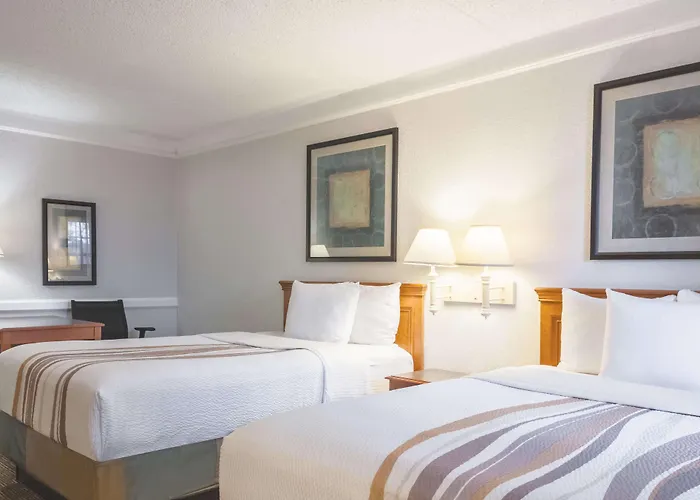 La Quinta Inn By Wyndham New Orleans West Bank / Gretna
