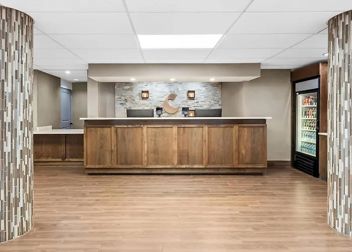 Comfort Suites Near Potomac Mills Woodbridge