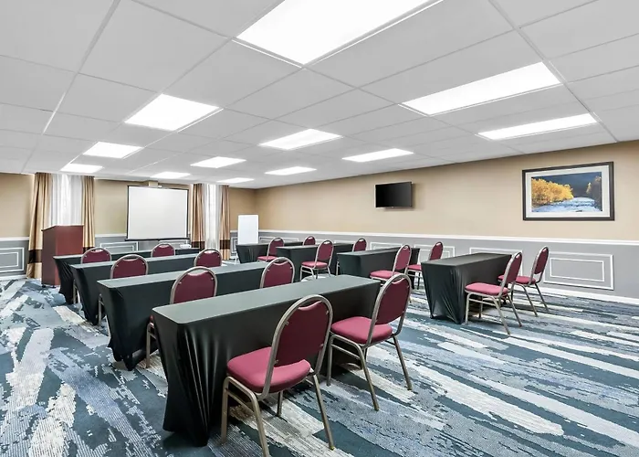 Comfort Suites Near Potomac Mills Woodbridge