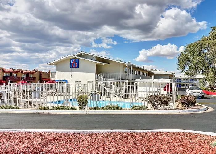 Motel 6 Santa Fe