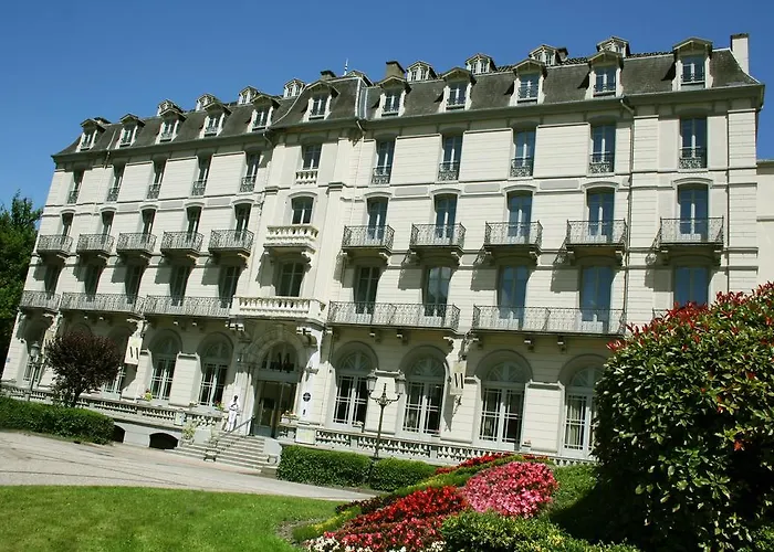 Hotel Le Majestic By Popinns Bagnères-de-Luchon