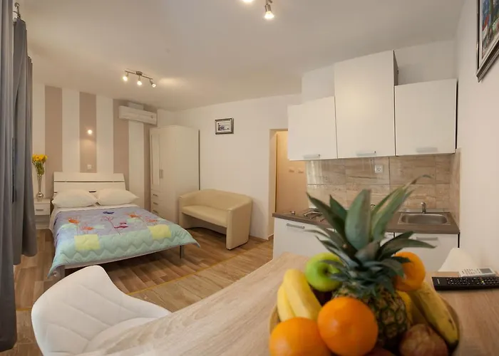 Central Luxury Rooms Izidor Split