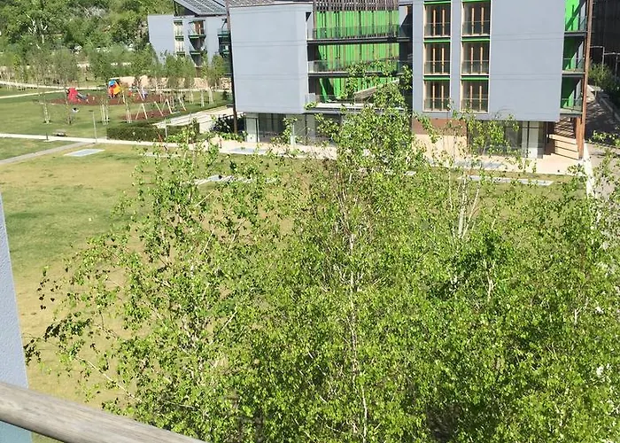 Komodo Short Stay Apartments Trento