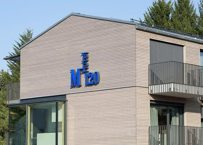 Hotel M120