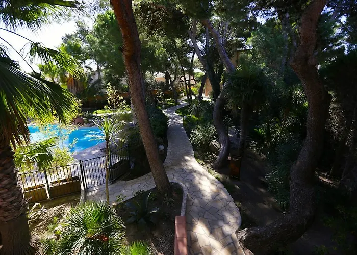 Host & Vinum - Le Clos Des Pins Canet-en-Roussillon
