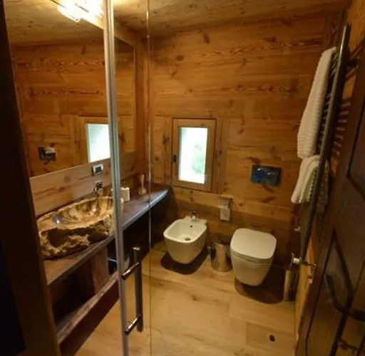 La Maison De Dolphe Chalet De Charme & Art Gallery Brusson