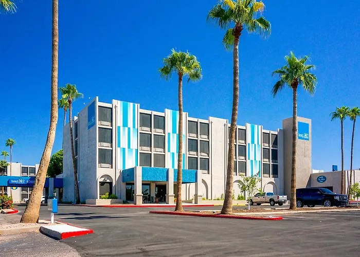 Hotel 502