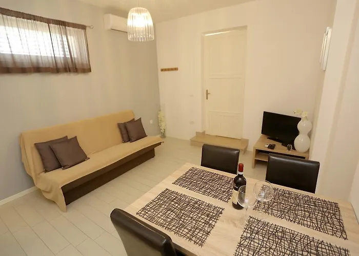Zadar Street Apartments And Room