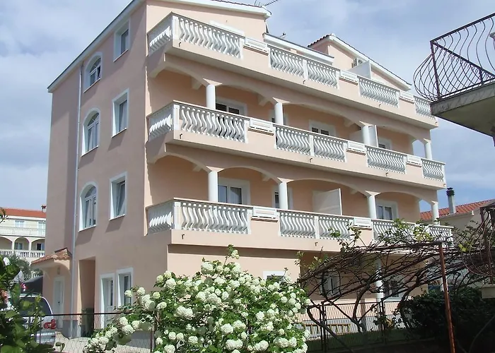 Rooms And Apartments Ana Zadar