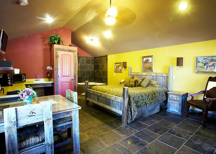 Rustic Creek Ranch Resort At North Jellystone Park