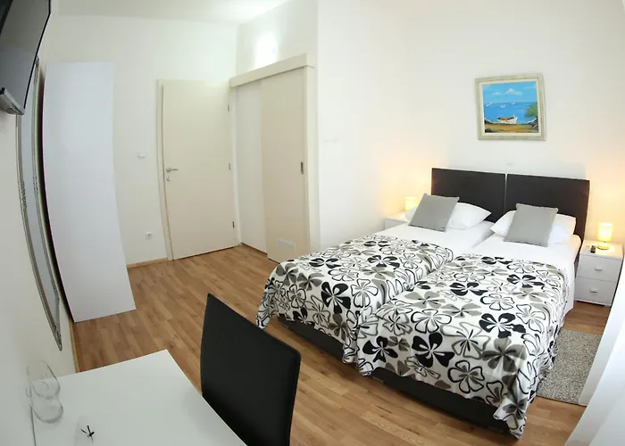 A&M Apartment And Rooms